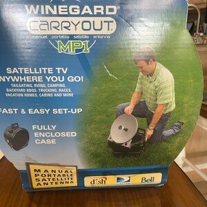 Carryout MP1 Portable Satellite Antenna - Black